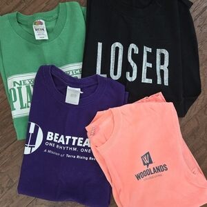 **Add On Item** Vintage 2000s Tee Size Small